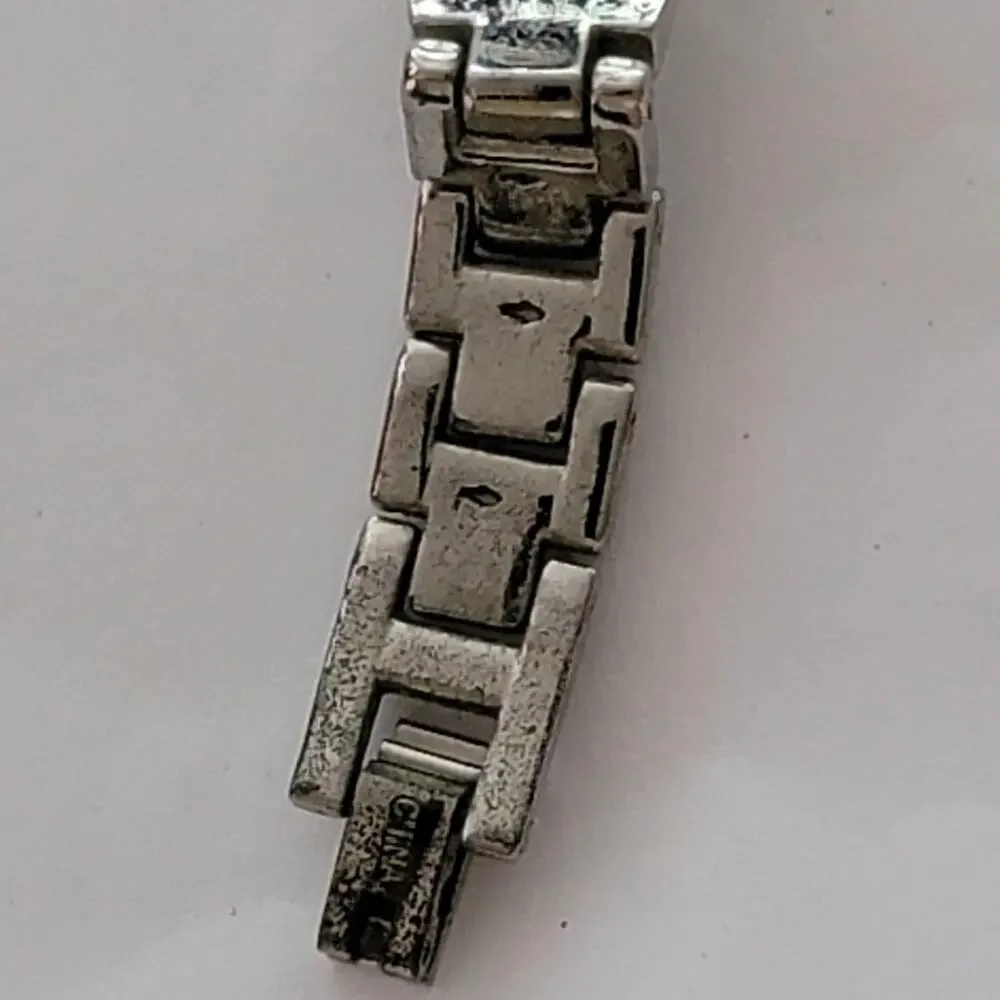 Womens Watch White Dial Silver Case Stainless Steel Bangle Bracelet Quartz